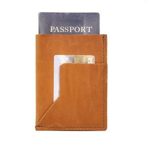 Rústico Buckskin Passenger Leather Passport Sleeve